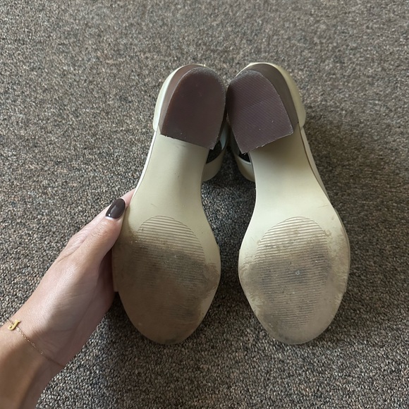 Steve Madden Tan Heels - Picture 4 of 4